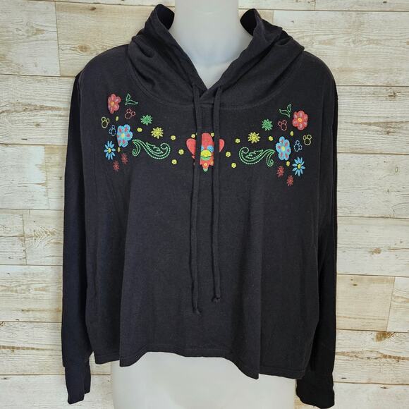 Disney Embroidered Floral Hidden Mickey Hoodie Size Large Cropped Black Vacation - Picture 1 of 9